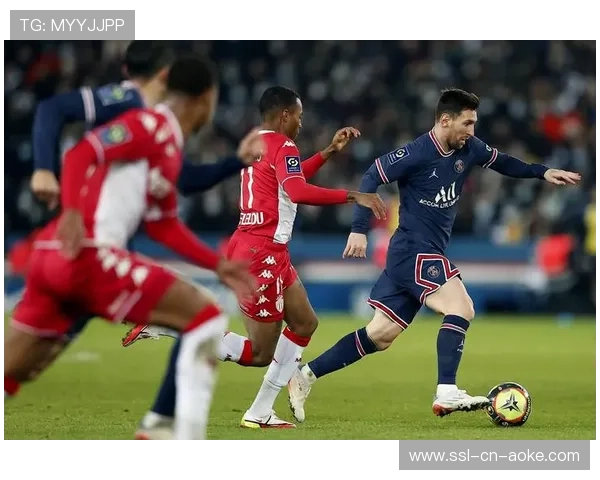 巴黎圣日耳曼备战摩纳哥法甲内战，恩里克433新阵面临防守考验